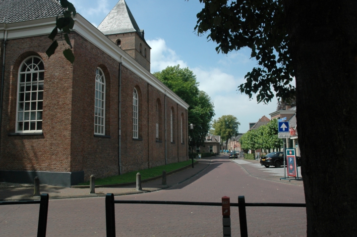 Den Ham 2011 Brink 4 NH kerk 07