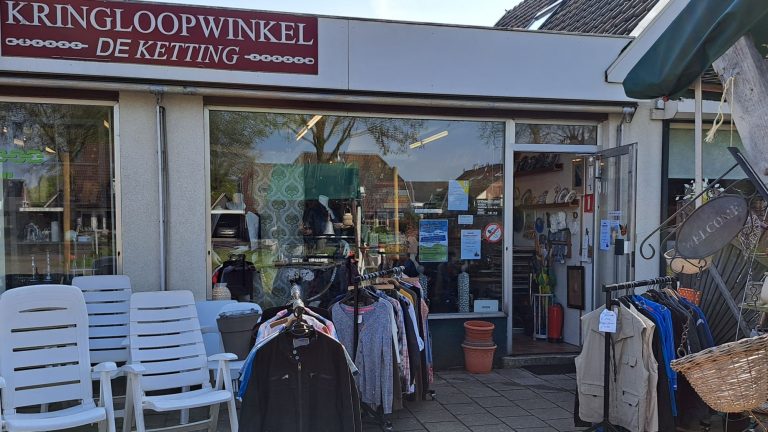 Voorzijde winkel (002)