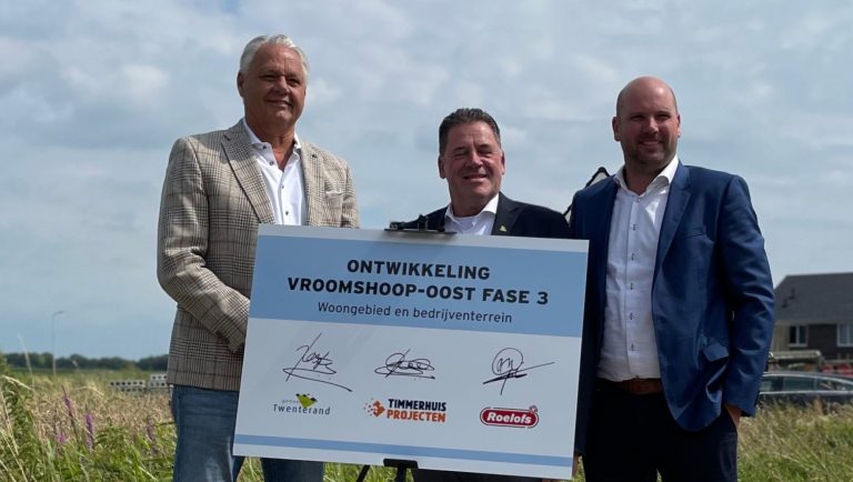 foto ondertekening Vroomshoop Oost fase III (002)